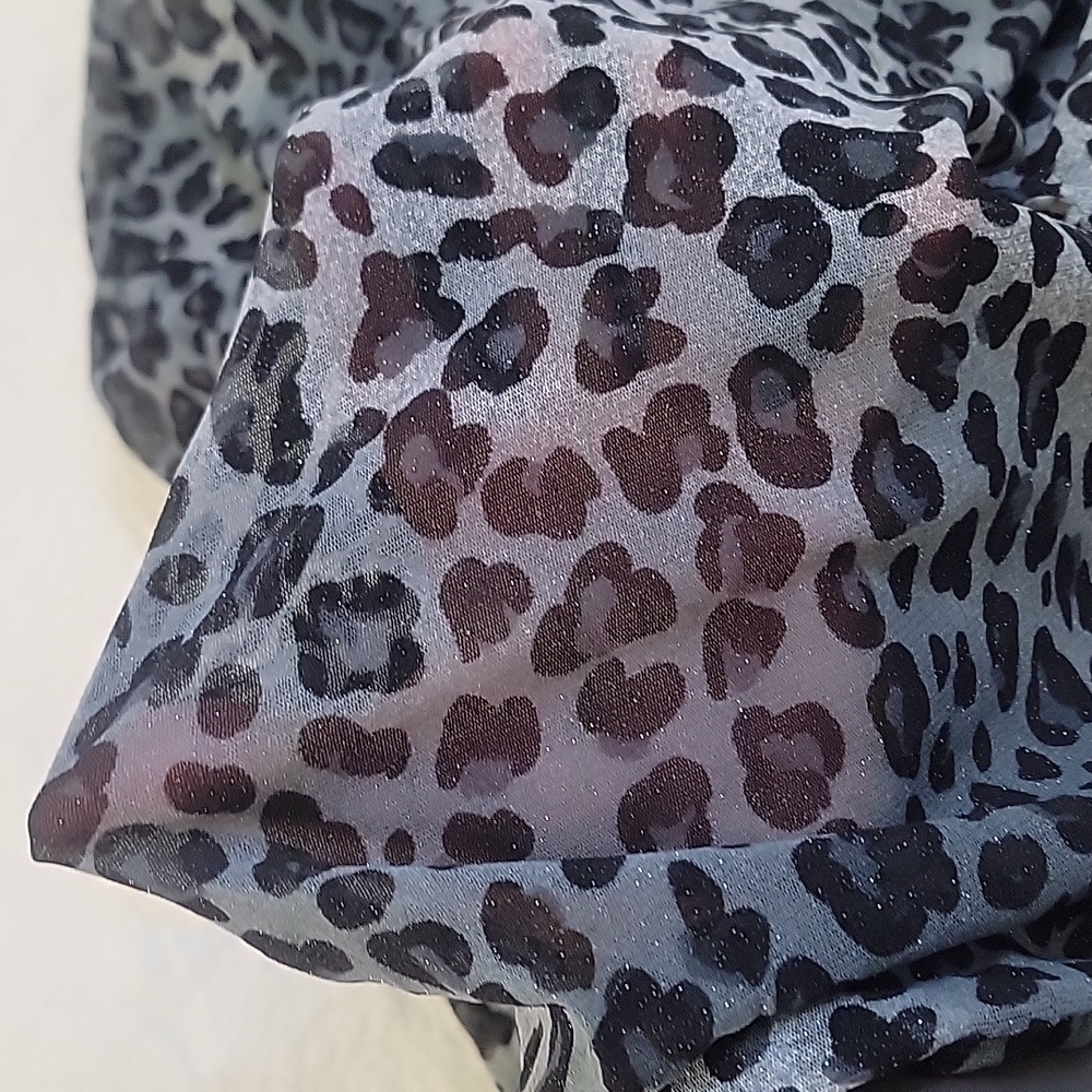 Beautiful blouse - Picture 11 of 11